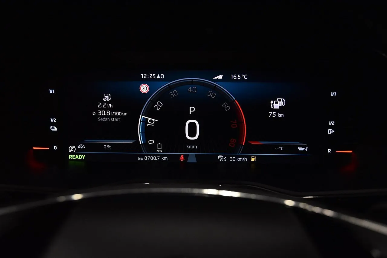 Vehicle image 20