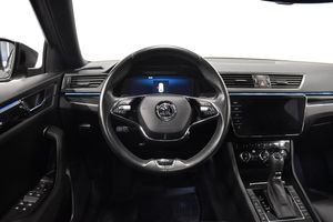 Skoda Superb bild 2