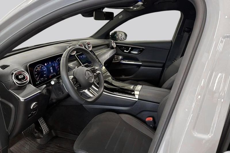 Mercedes GLC220 bild 8