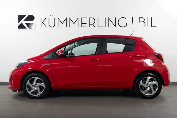 Toyota Yaris Hybrid e-CVT 101hk Active Backkamera/Automat - 2016