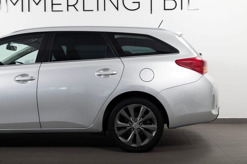 Toyota Auris bild 5
