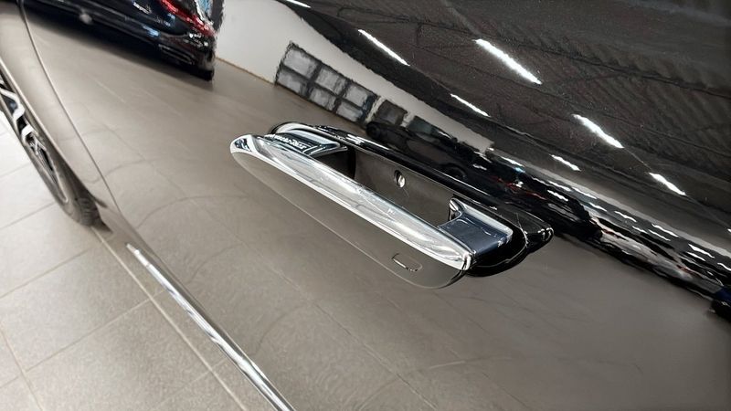 Mercedes E300 bild 15