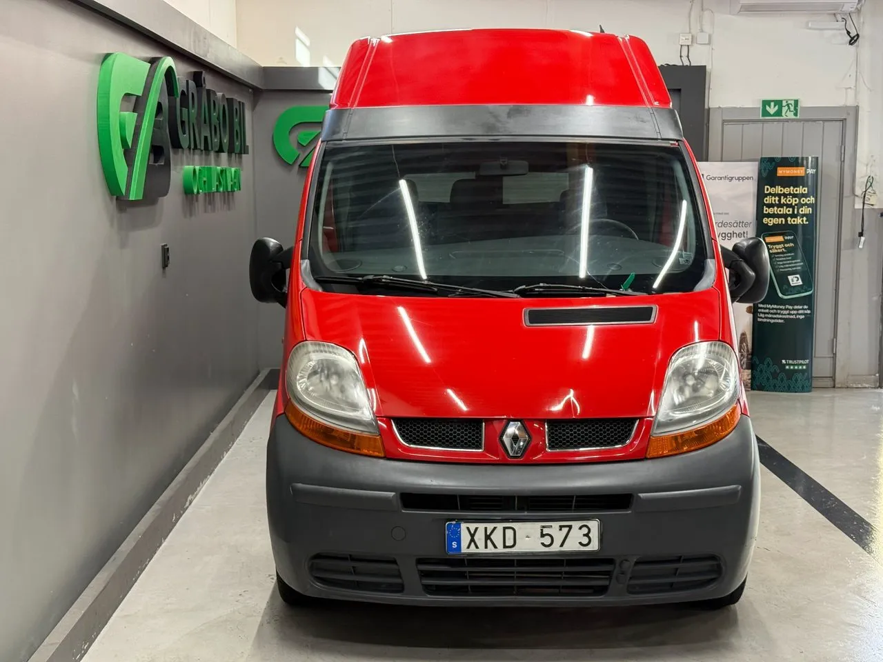 Vehicle image 3