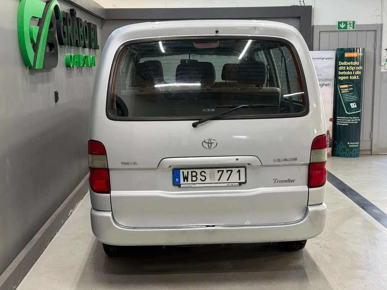 Vehicle image 7