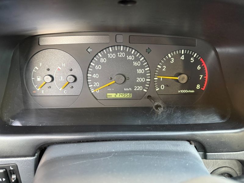 Toyota Hiace bild 16