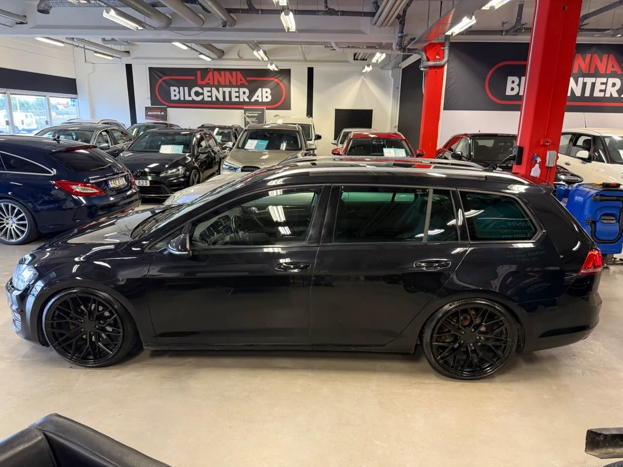 Vehicle image 8
