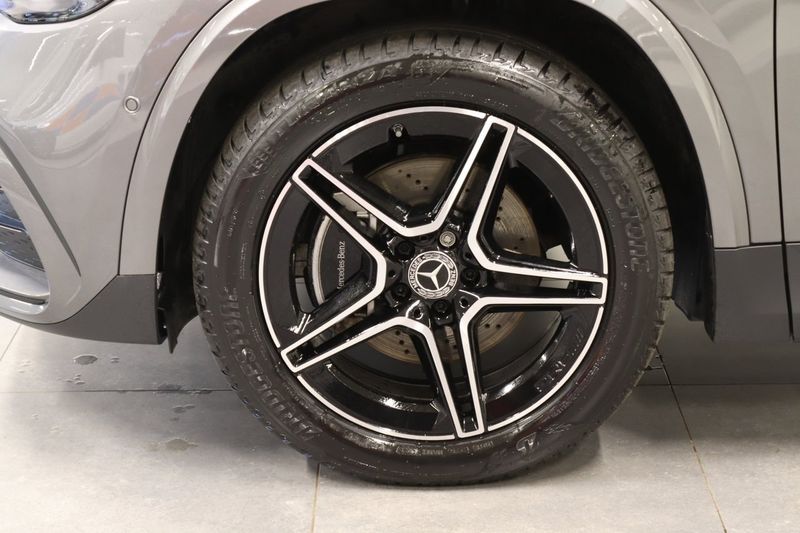 Mercedes GLA250 bild 9