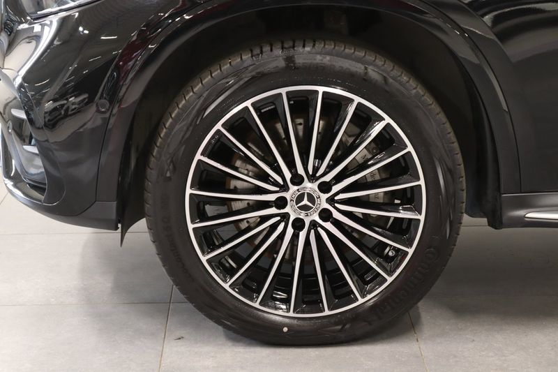 Mercedes GLC300 bild 9