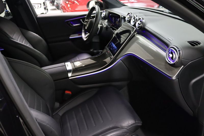 Mercedes GLC300 bild 24