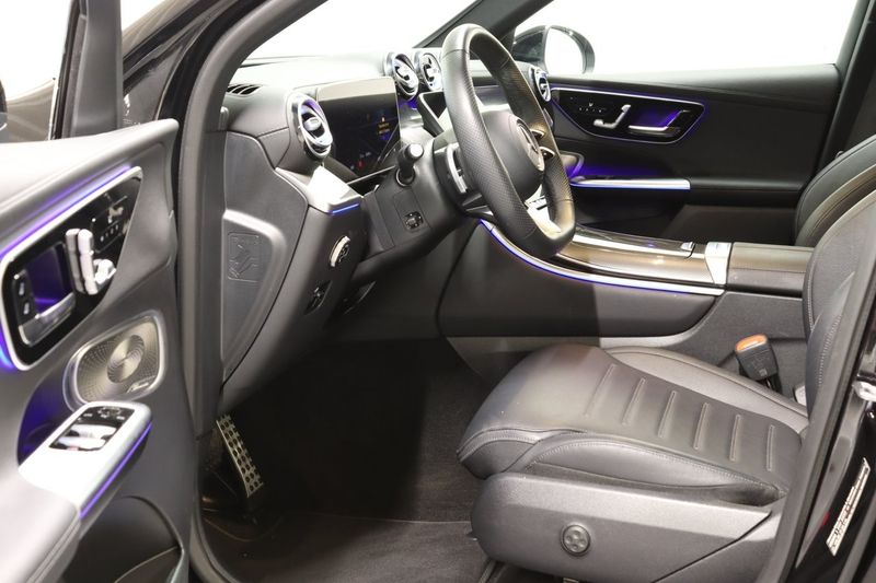 Mercedes GLC300 bild 10