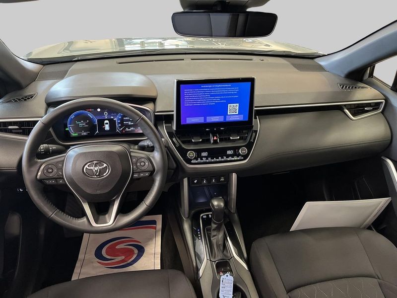 Toyota Corolla Cross bild 11