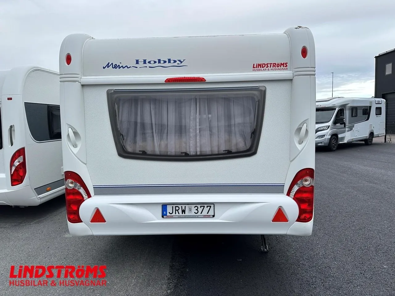 Vehicle image 23