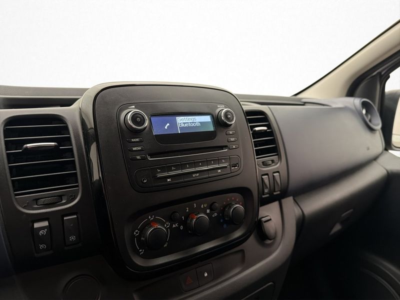 Opel Vivaro bild 22
