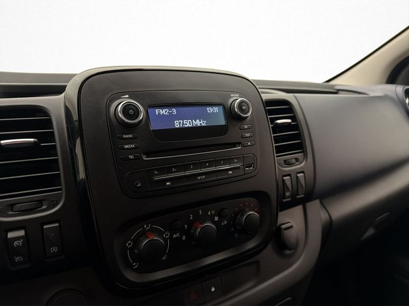 Opel Vivaro bild 20