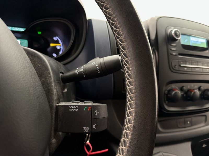 Opel Vivaro bild 18