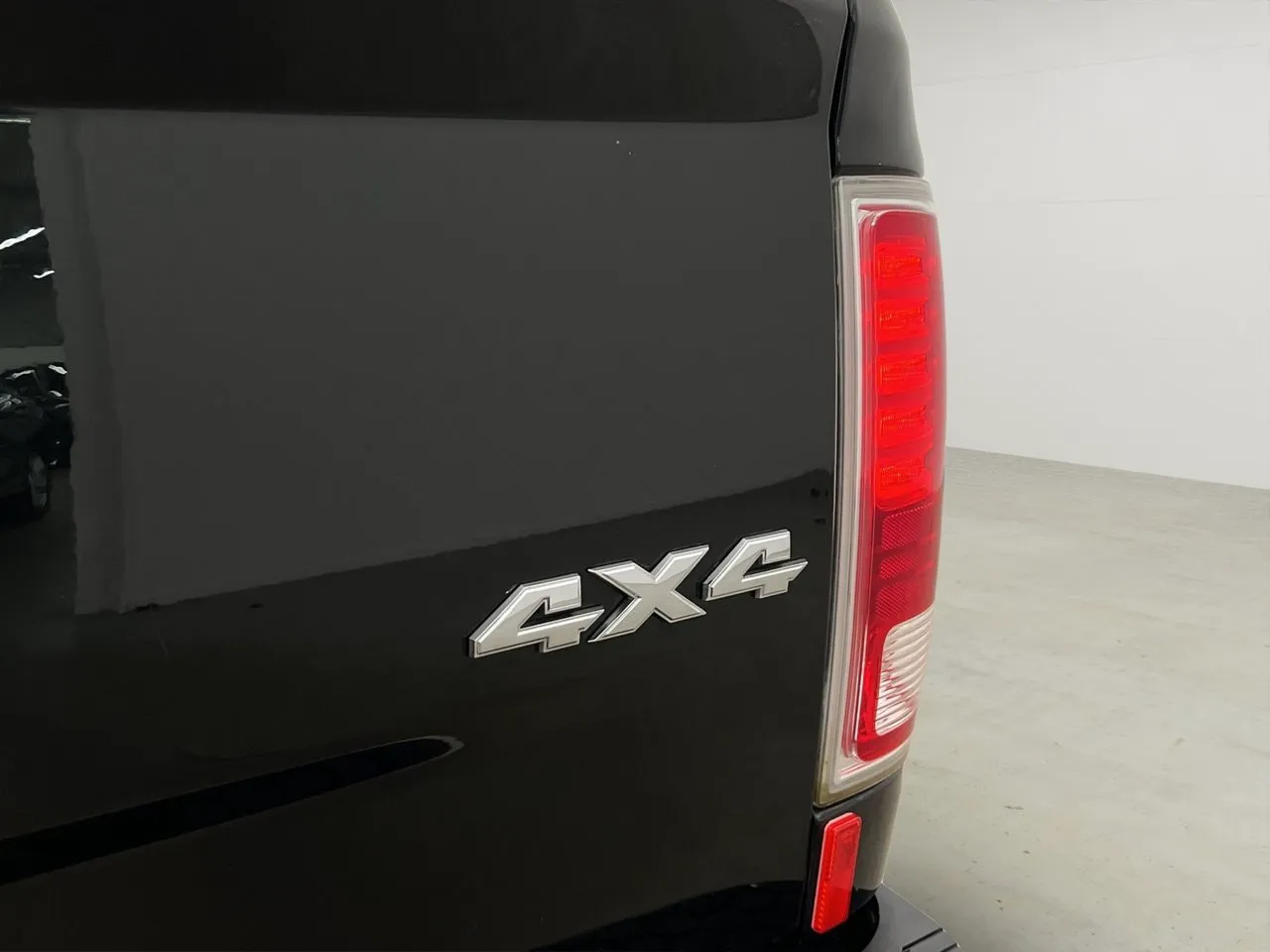 Vehicle image 36