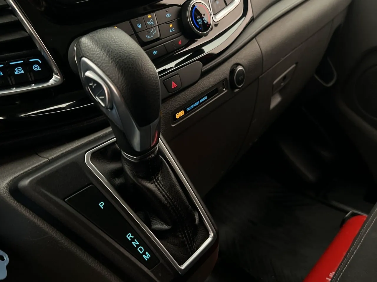 Vehicle image 21
