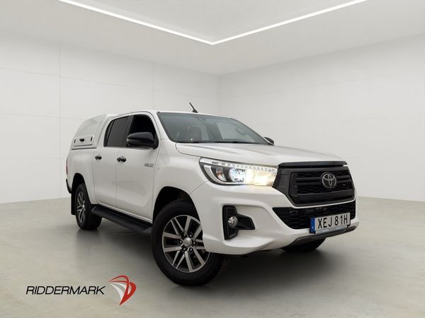 Toyota Hilux Invincible 2.4 AWD M/K-Värmare Drag Skinn Moms - 2020