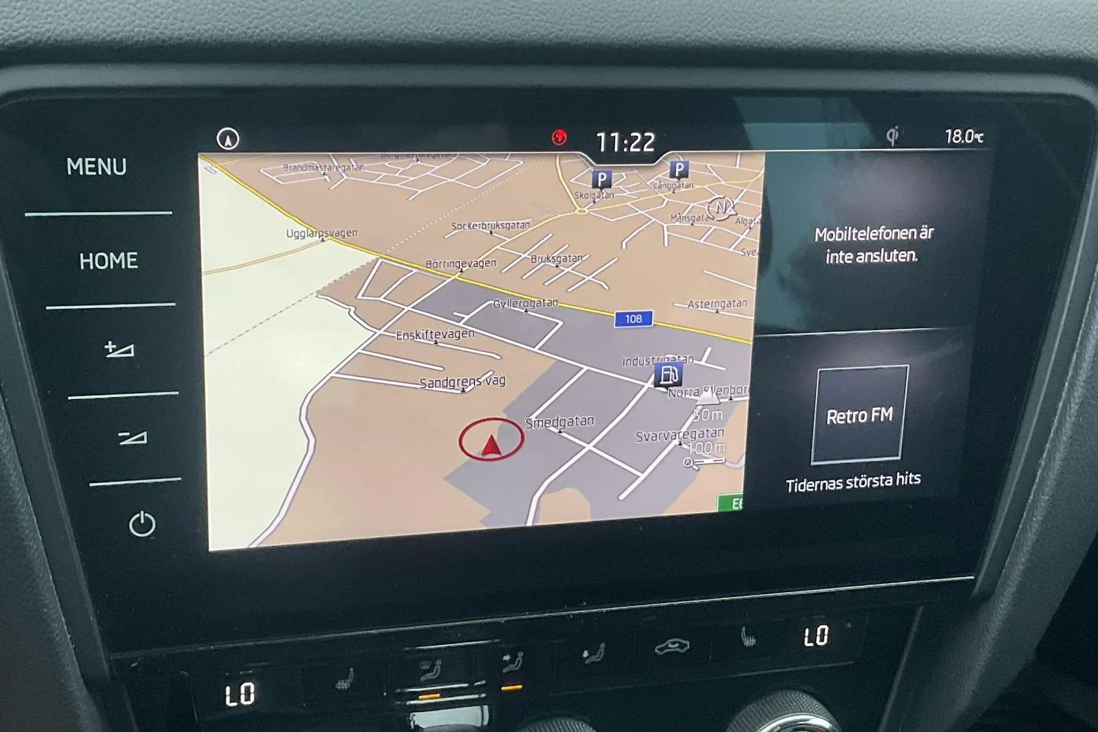 Vehicle image 10