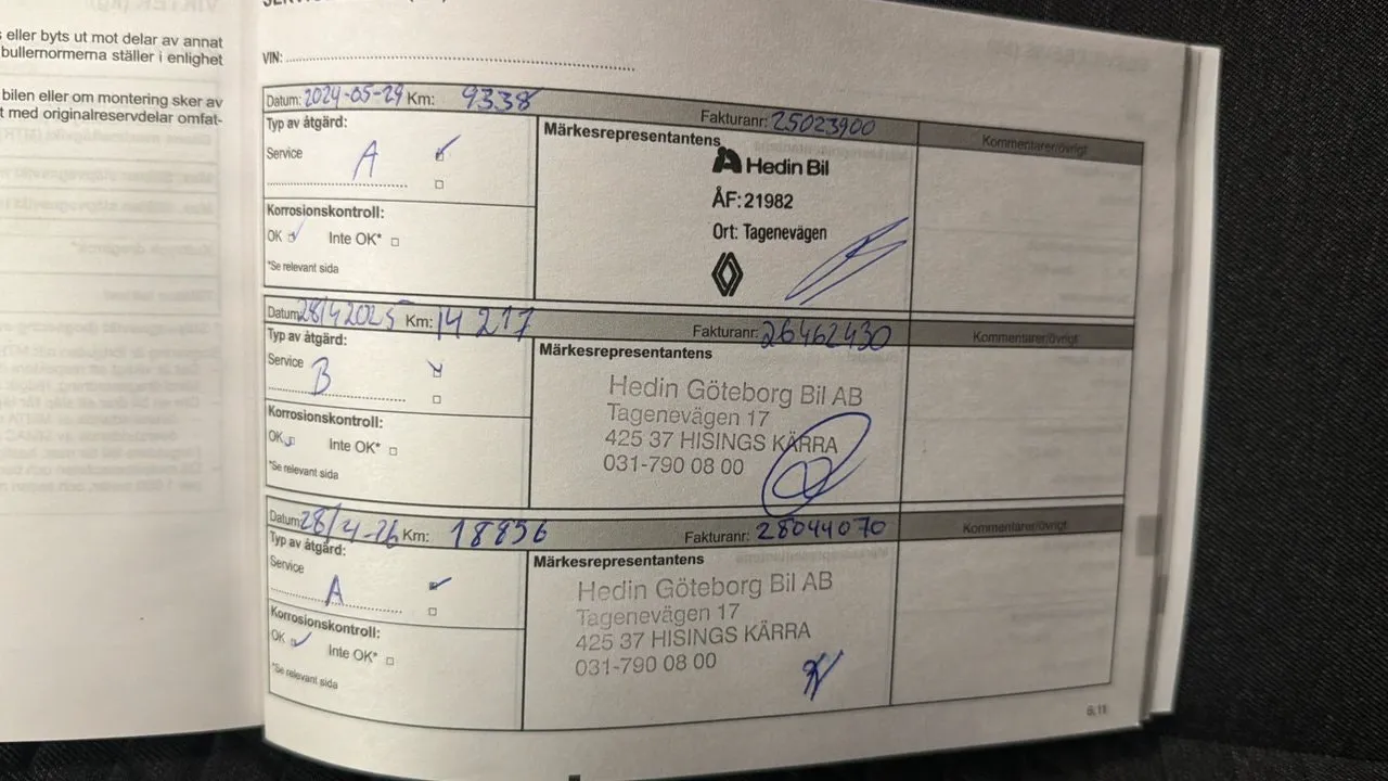 Vehicle image 21