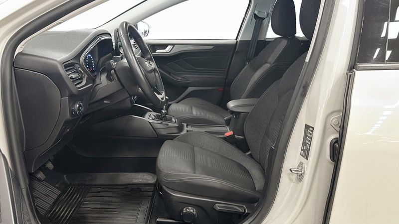 Ford Focus bild 10