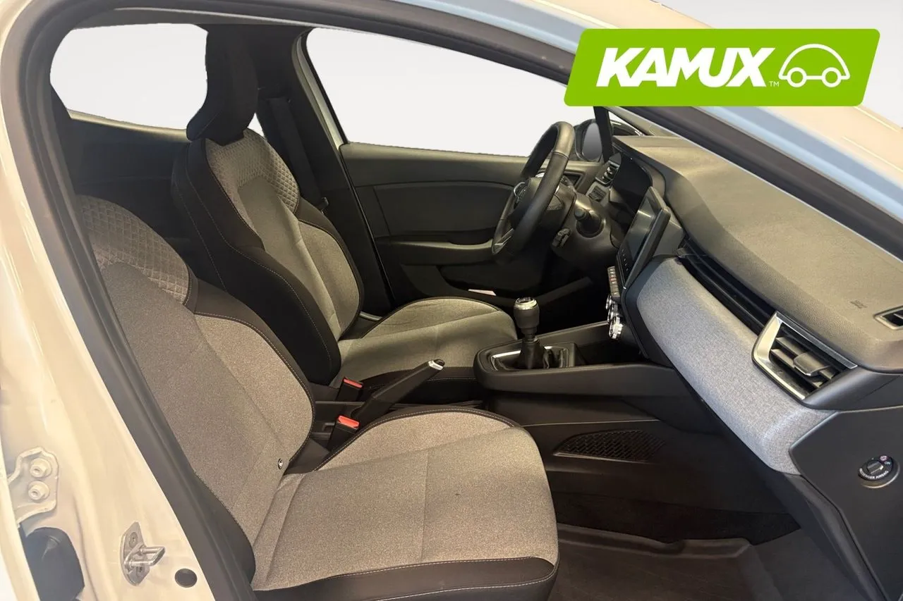 Vehicle image 15