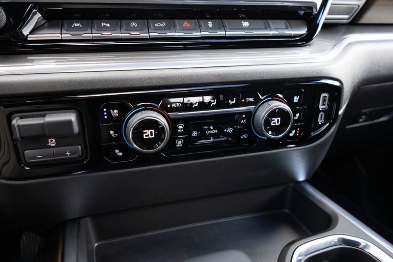 Chevrolet Silverado bild 17