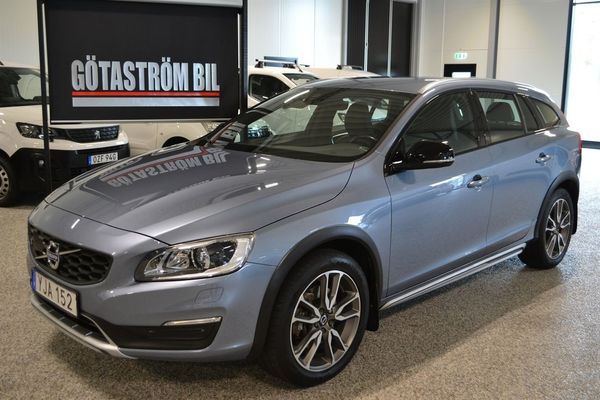 Volvo V60 Cross Country D4 AWD Summum/OBS! 10500Mil - 2017
