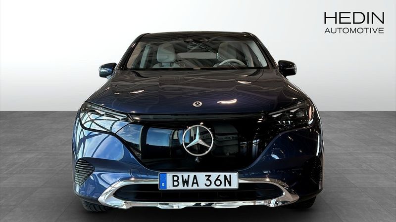 Mercedes EQE43 SUV bild 8