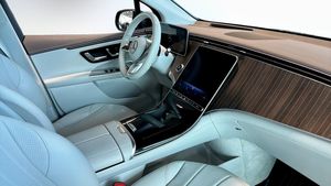 Mercedes EQE43 SUV bild 3