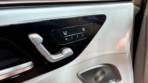Mercedes EQE43 SUV bild 11