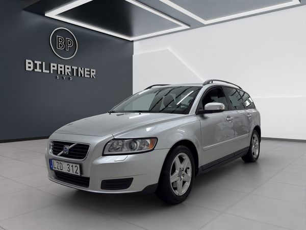 Volvo V50 2.4 Geartronic Kinetic/Ny Servad/Besiktad/2-Brukare - 2009