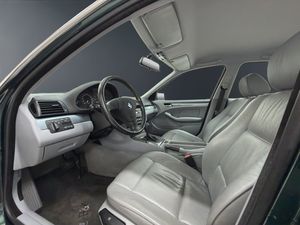BMW 320 bild 8
