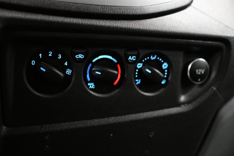 Ford Transit bild 24
