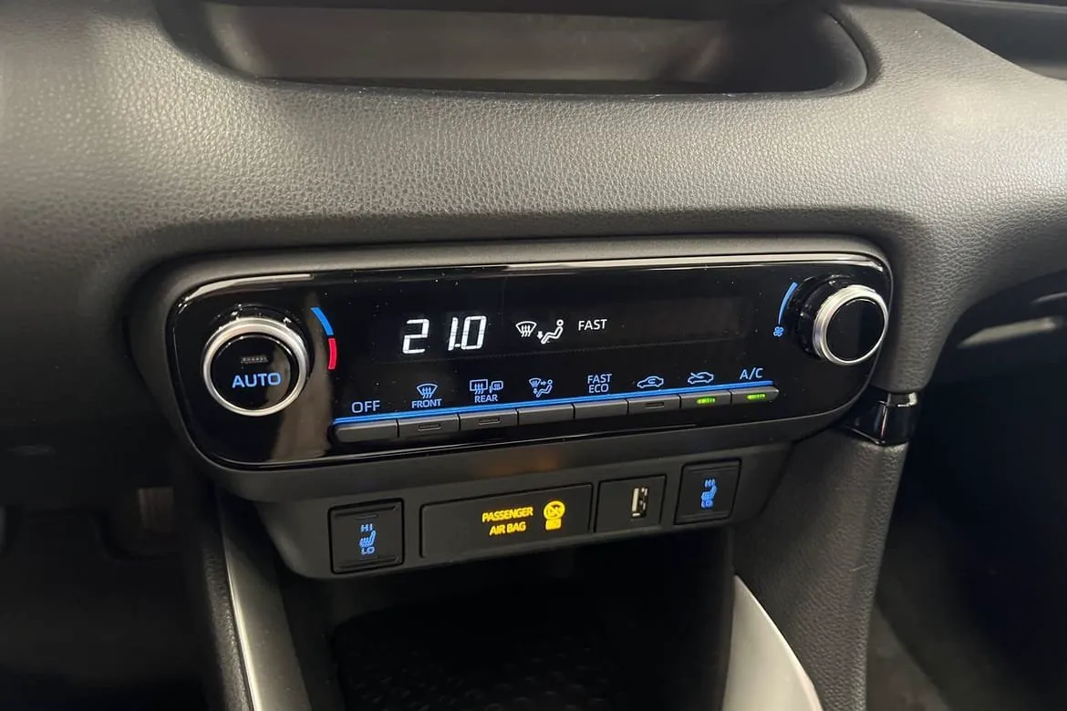 Vehicle image 20