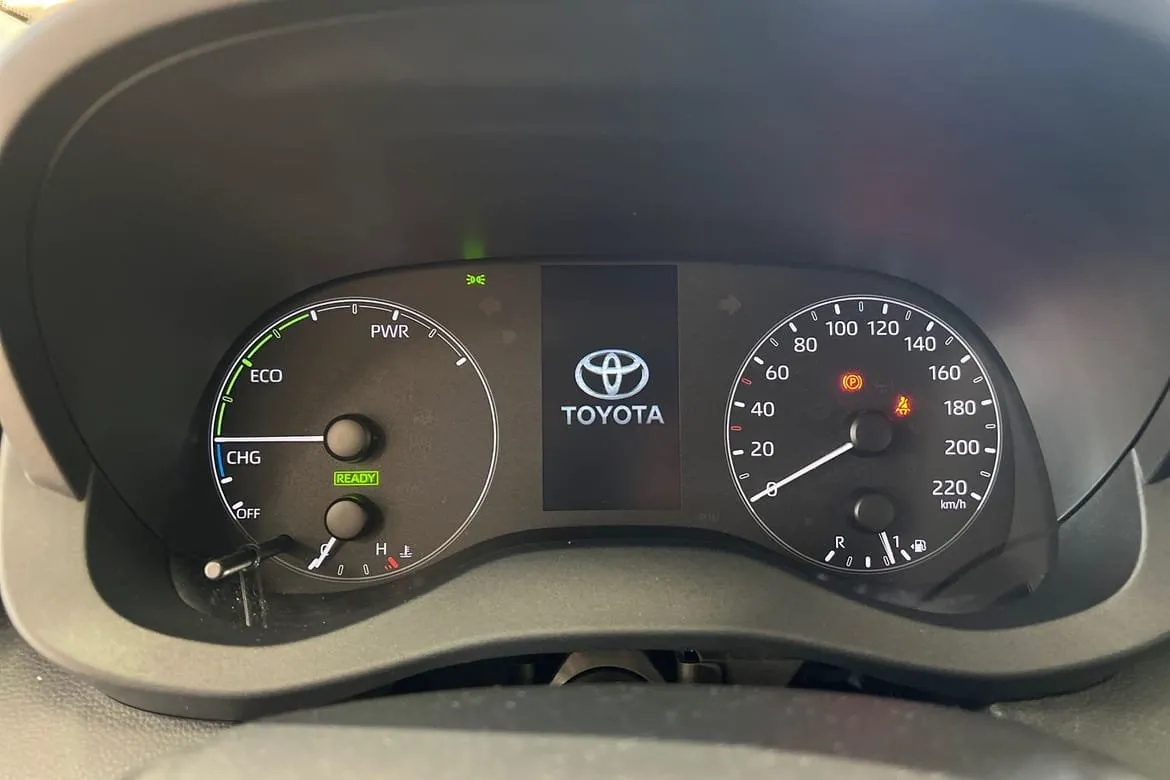 Vehicle image 15