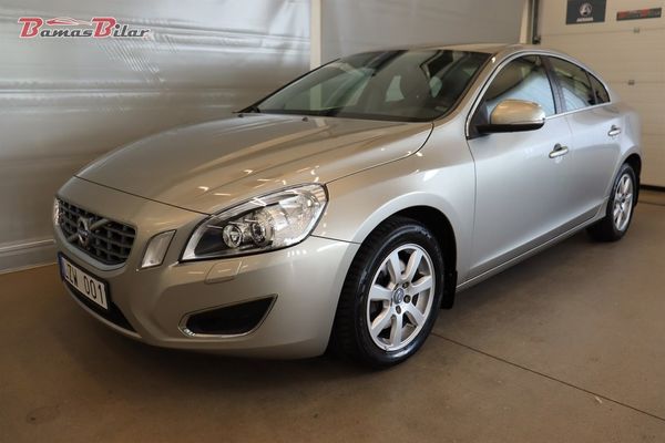 Volvo S60 T4 Manuell, 180hk Momentum - 2012