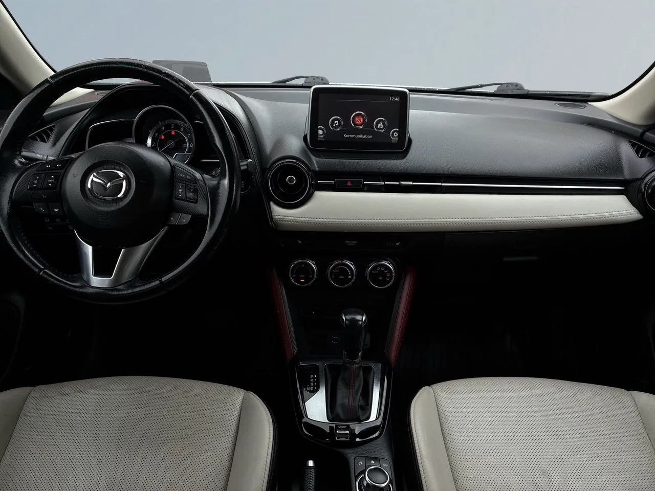 Vehicle image 7