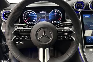 Mercedes GLC300 bild 7