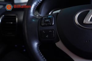 Lexus NX bild 22