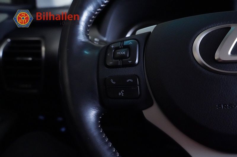 Lexus NX bild 22
