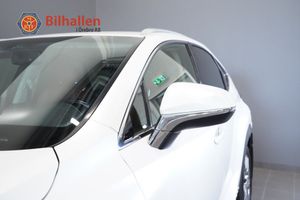 Lexus NX bild 4