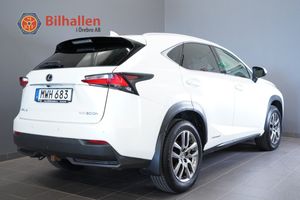 Lexus NX bild 2