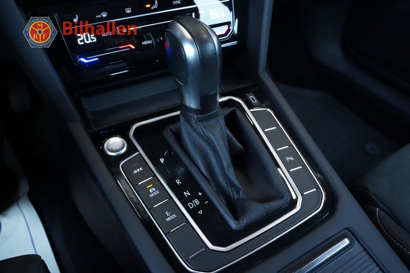 Volkswagen Passat bild 13