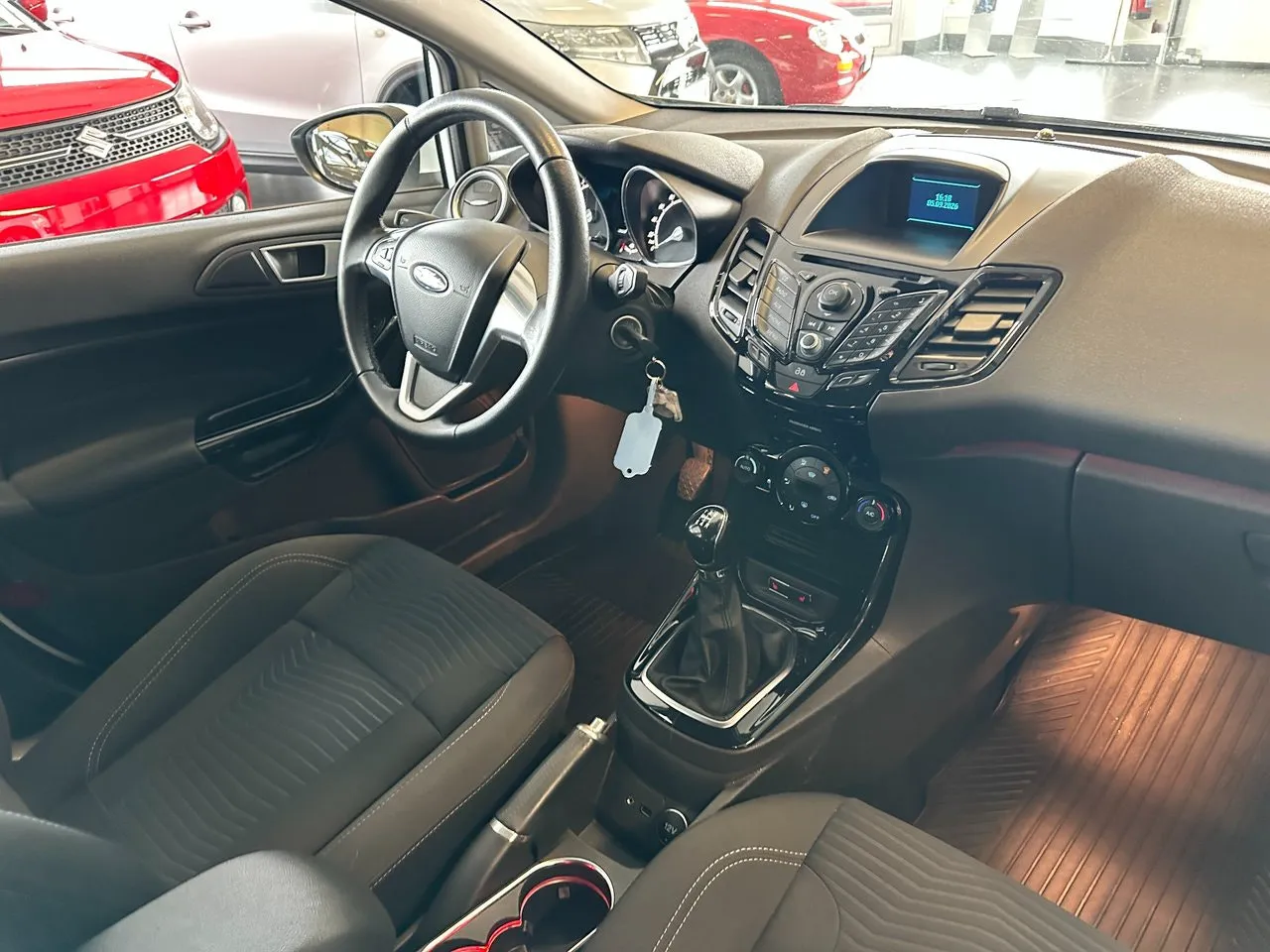 Vehicle image 11