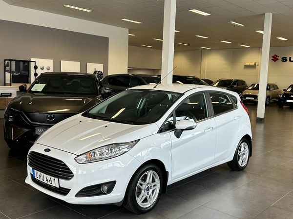 Ford Fiesta 5-dörrar 1.0 EcoBoost Titanium Ny Kamrem V-Hjul Ingår - 2015