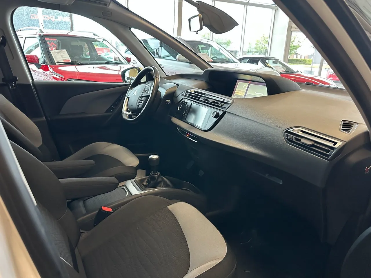 Vehicle image 8