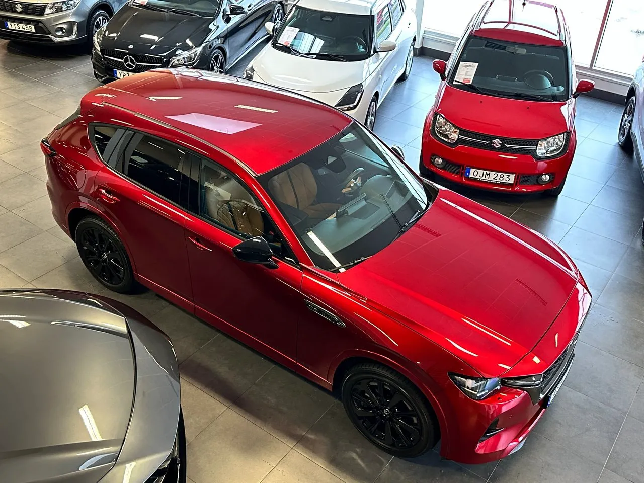 Vehicle image 4