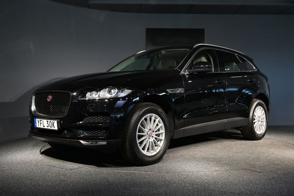 Jaguar F-Pace D180 SE / DRAGKROK - 2019