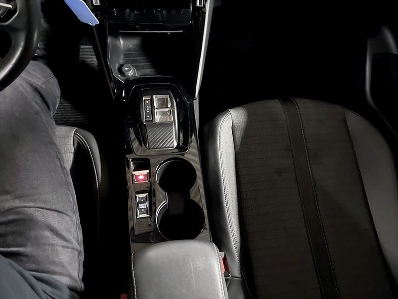Peugeot 208 bild 13